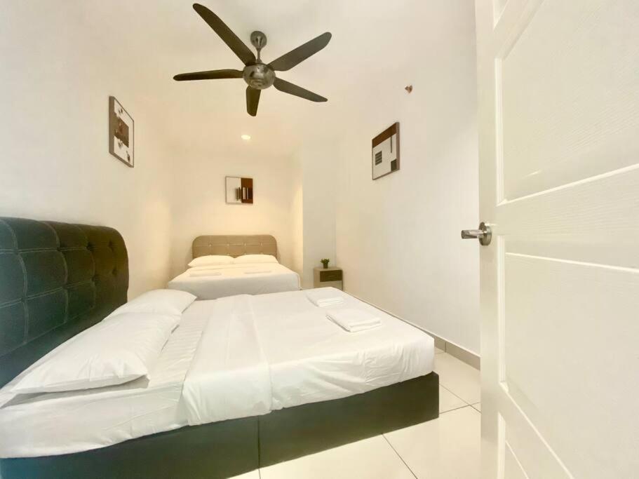 Mansion One Suites - Seaview Modern 2 Bedroom Suites George Town Kültér fotó