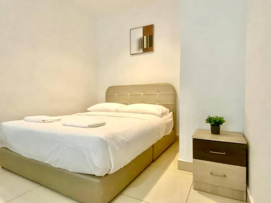 Mansion One Suites - Seaview Modern 2 Bedroom Suites George Town Kültér fotó