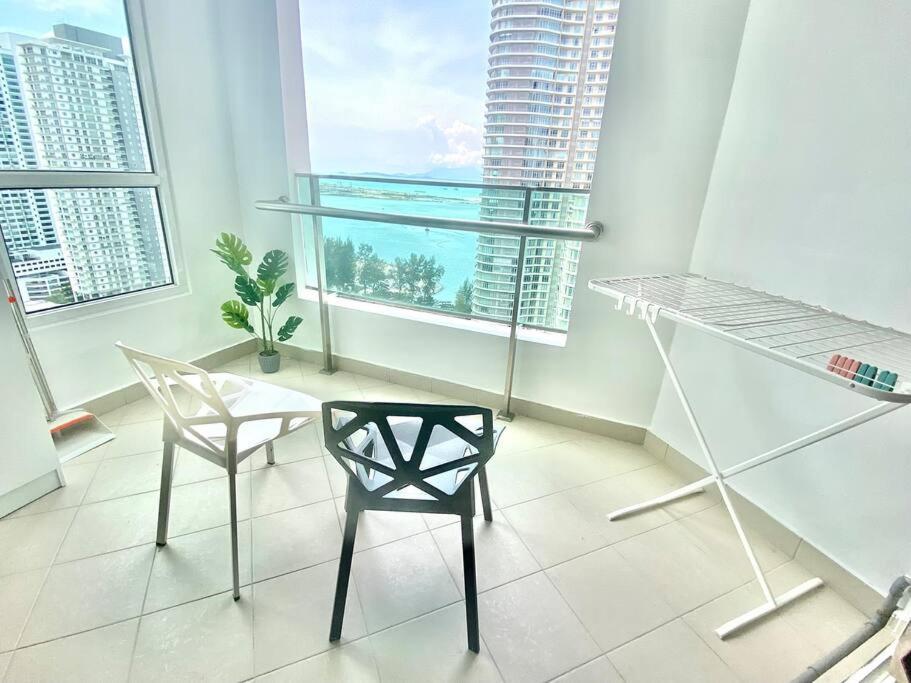 Mansion One Suites - Seaview Modern 2 Bedroom Suites George Town Kültér fotó
