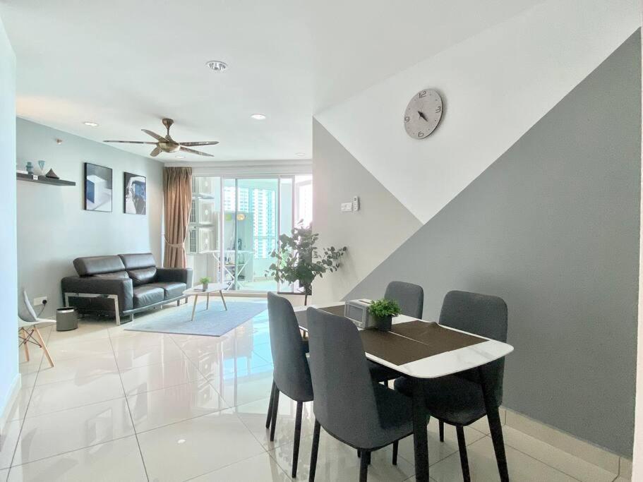 Mansion One Suites - Seaview Modern 2 Bedroom Suites George Town Kültér fotó